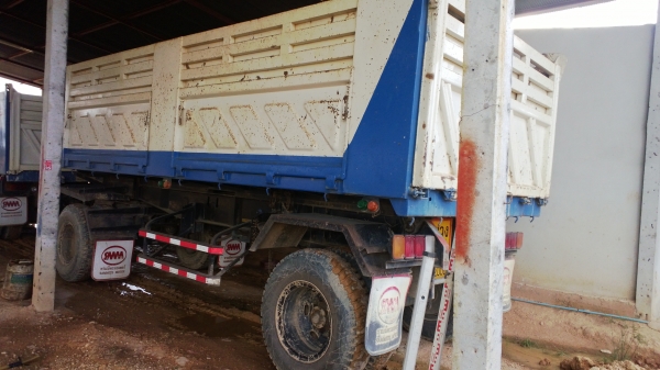 (หลุดมัดจำ)หางพ่วงดั้ม2คาน*ผลิตเมื่อ 28-8-49 ยางสวยเต็มทั้ง8เส้น