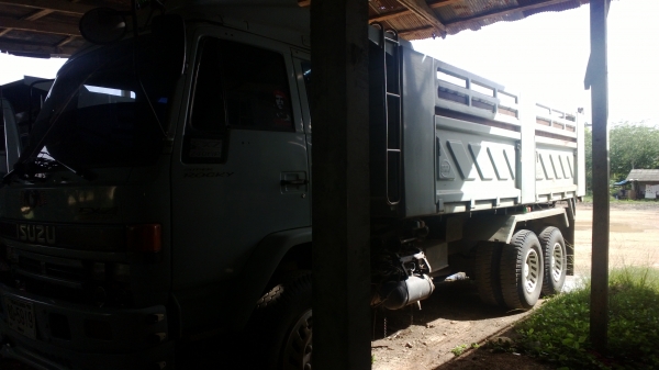 (มี2คัน)10ล้อดั้ม ร็อค240 นางฟ้าแท้ๆ(เหลือ1คัน...)