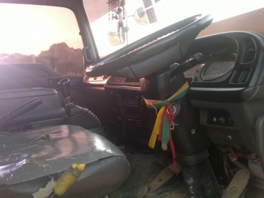 รถอิซูซุ 10 ล้อดั้ม FXZ 270 แรงม้า   ( ขายแม่ลูก )  สนใจติดต่อ 081 - 6079515