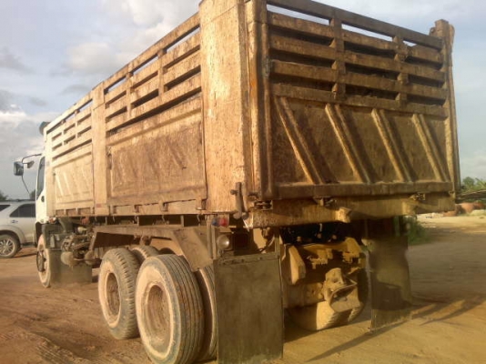 รถอิซูซุ 10 ล้อดั้ม FXZ 270 แรงม้า   ( ขายแม่ลูก )  สนใจติดต่อ 081 - 6079515