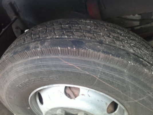 รถอิซูซุ 10 ล้อดั้ม FXZ 270 แรงม้า ปี 50  สนใจติดต่อ 081 - 6079515