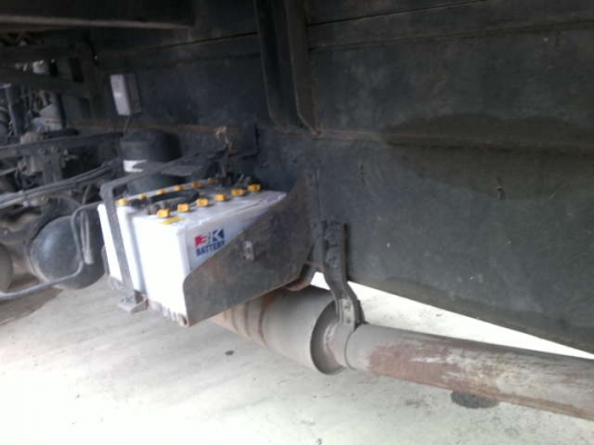 รถอิซูซุ 10 ล้อดั้ม FXZ 270 แรงม้า ปี 50  สนใจติดต่อ 081 - 6079515