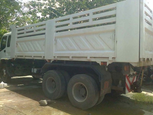 รถอิซูซุ 10 ล้อดั้ม FXZ 270 แรงม้า ปี 50  สนใจติดต่อ 081 - 6079515