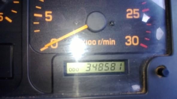 รถอิซูซุ 10 ล้อ 320 แรงม้า ปี 49  สนใจติดต่อ 081 - 6079515