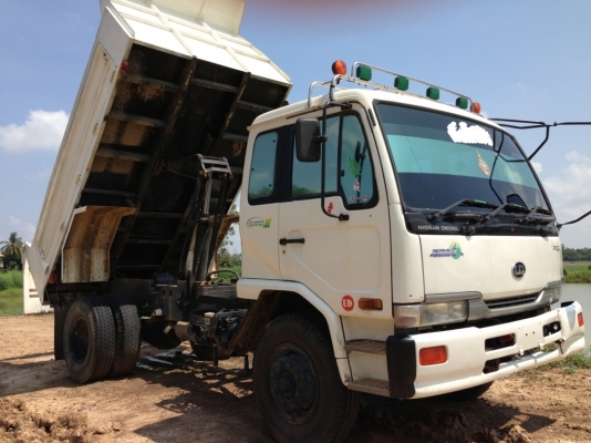 ขาย6ล้อ NISAN UD220 ดั๊ม สภาพสวยพร้อมใช้ ติดต่อได้ที่คุณ อ๊อฟ พิจิตร 086-737-9991