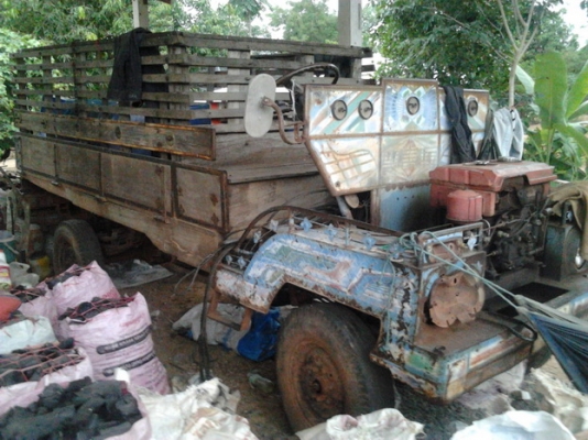 ***ขายแล้วครับขอบคุณ Truck2hand ขายแต๋น4ล้อ ราคาเบาๆ สภาพใช้งานได้ปกติ เอกสารเล่มทะเบียน เครื่องET110 11HP เครื่องดีสตาร์ทติดง่าย แรงดี ช่วงล่างคานหน้า-เฟืองท้าย DATSUN เกียร์J คัสซีหน้า 4 ไม่ผุไม่ดาม พ.ธรรมดา กระบ2.5ม.พื้นไม้คอกไม้สภาพดี พร้อมใช้ พร้อมลุ