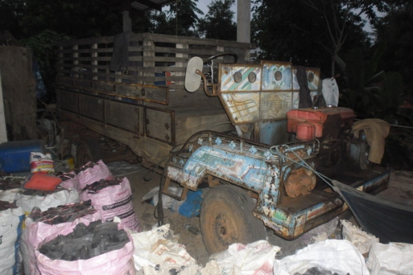 ***ขายแล้วครับขอบคุณ Truck2hand ขายแต๋น4ล้อ ราคาเบาๆ สภาพใช้งานได้ปกติ เอกสารเล่มทะเบียน เครื่องET110 11HP เครื่องดีสตาร์ทติดง่าย แรงดี ช่วงล่างคานหน้า-เฟืองท้าย DATSUN เกียร์J คัสซีหน้า 4 ไม่ผุไม่ดาม พ.ธรรมดา กระบ2.5ม.พื้นไม้คอกไม้สภาพดี พร้อมใช้ พร้อมลุ