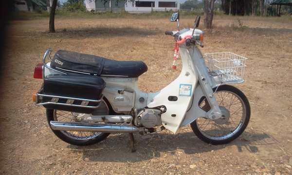 Suzuki FR80 ทะเบียนพร้อมชุดโอน Suzuki FR80 ทะเบียนพร้อมชุดโอน