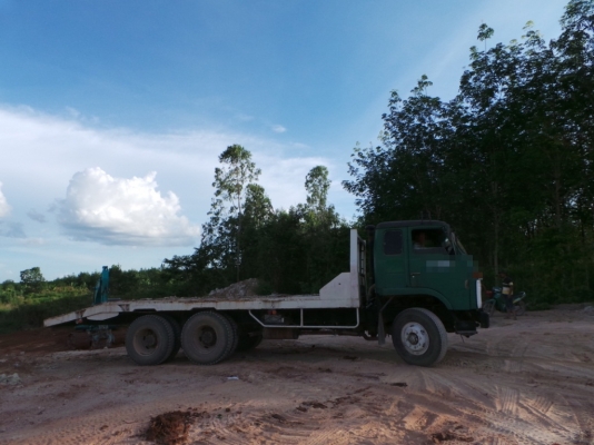 NISSAN DIESEL 10 ล้อท้ายเป็ดค่ะ NISSAN DIESEL 10 ล้อท้ายเป็ดค่ะ