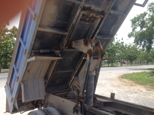 ISUZU ELF 6 ล้อดั้ม ราคาลดสุดๆๆ ค่ะ พี่หนุ่มจังหวัดชัยภูมิจองแล้วค่ะ ISUZU ELF 6 ล้อดั้ม ราคาลดสุดๆๆ ค่ะ พี่หนุ่มจังหวัดชัยภูมิจองแล้วค่ะ