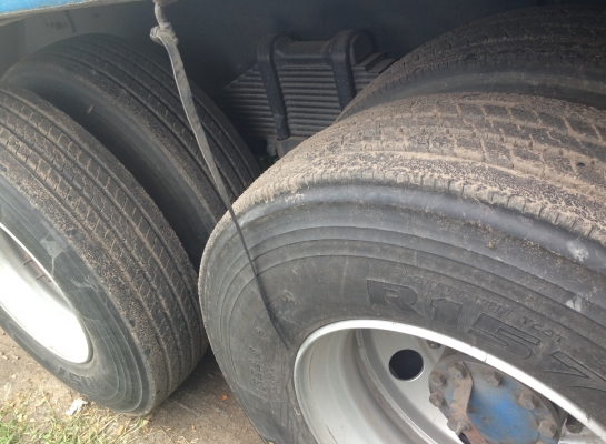 ISUZU DECA FXZ 320 HP EURO2 ปี 48 รถพ่วงแม่+ลูก กระบะดั๊มพ์เหล็กคอกเกษตรของอู่ CTV ทั้งแม่ทั้งลูก ลูก 2 เพลาดั๊มพ์ความยาว 6.20 เมตรสภาพสวย เครื่องแน่นแรงดี ภายในเก๋งคอนโซลสวยอุปกรณ์ภายในครบ แอร์เย็น พวงมาลัยเพาเวอร์ ระบบเบรคทริ๊ปฟี้ ช่วงล่างคัชซีสวย ยางสภ