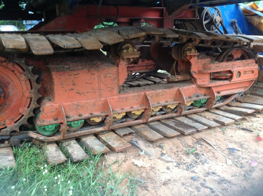 ขายแล้วครับไทยเส็งยนต์ รองกระสอบรุ่นไอ้โหด ตัวเดิน PC-200ปั้มไดกิ้น-PV22