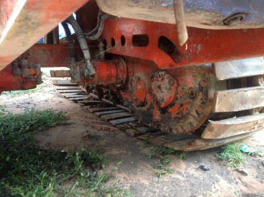 ขายแล้วครับไทยเส็งยนต์ รองกระสอบรุ่นไอ้โหด ตัวเดิน PC-200ปั้มไดกิ้น-PV22