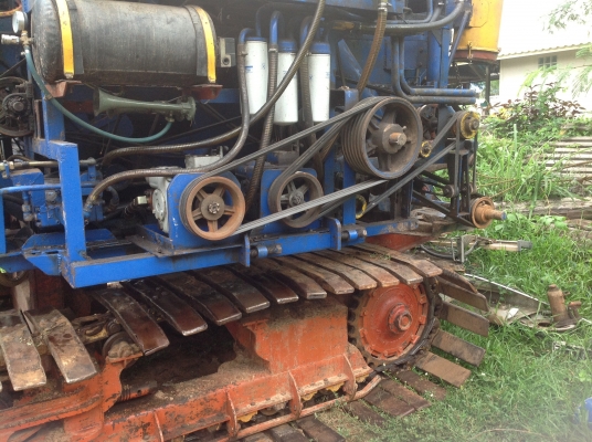 ขายแล้วครับไทยเส็งยนต์ รองกระสอบรุ่นไอ้โหด ตัวเดิน PC-200ปั้มไดกิ้น-PV22