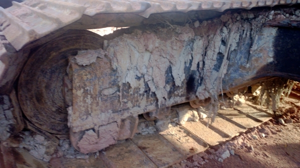 SK200-3 เอวใหม่ มีเล่มทะเบียน   สีเดิมๆ S/N 12723 รถพร้อมใช้ ลุยได้เลย....