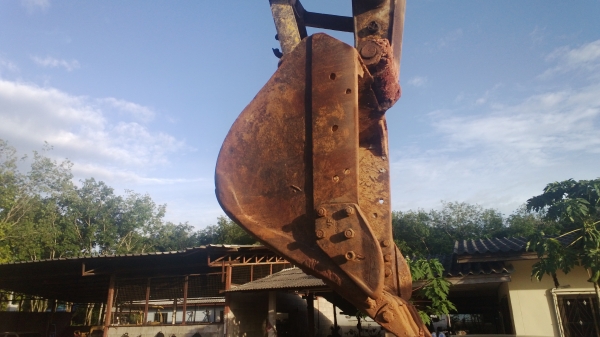 SK200-3 เอวใหม่ มีเล่มทะเบียน   สีเดิมๆ S/N 12723 รถพร้อมใช้ ลุยได้เลย....