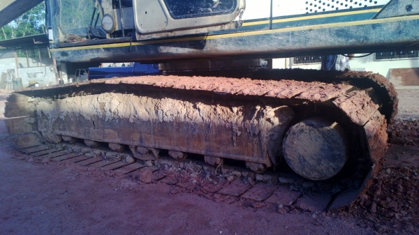 SK200-3 เอวใหม่ มีเล่มทะเบียน   สีเดิมๆ S/N 12723 รถพร้อมใช้ ลุยได้เลย....