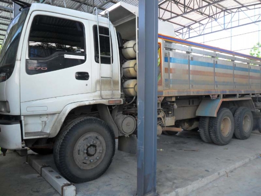 Isuzu Deca 270 ปี 47-48