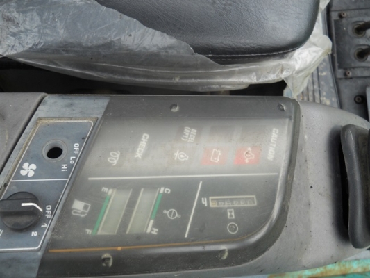 รถเก่านอก pc 40-7 สนใจโทร 082-7211671 อี๊ดสองห้อง รถเก่านอก pc 40-7 สนใจโทร 082-7211671 อี๊ดสองห้อง