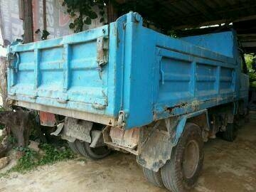 อิซูซู 88 ดัมพ์ เอกสารชุดพร้อมโอนครับ รถอยู่ปัตตานี สภาพพร้อมใช้งานครับผม อิซูซู 88 ดัมพ์ เอกสารชุดพร้อมโอนครับ รถอยู่ปัตตานี สภาพพร้อมใช้งานครับผม