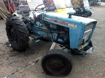 ขายรถไถฟอร์ด รุ่น 1000 รถเล็ก ราคาถูก 58,000 บาท