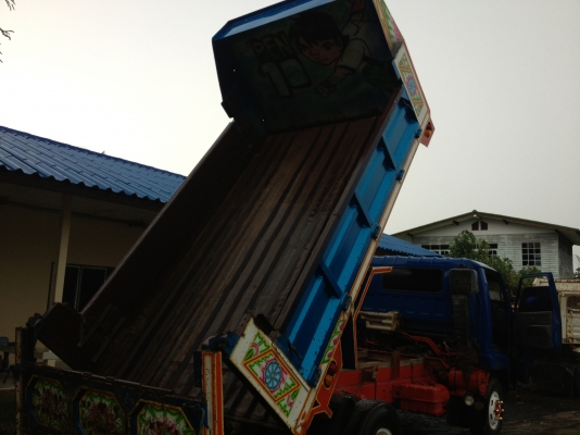 ต้องการขาย ISUZU 6 ล้อดั้มพ์