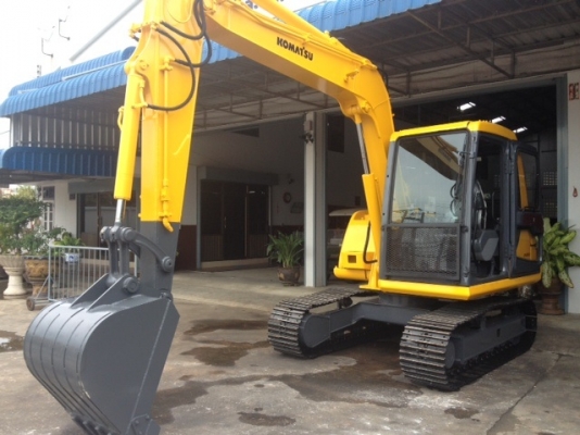 รถขุด KOMATSU PC70-7 มือสอง นำเช้าจากญี่ปุ่น สภาพสวย พร้อมใช้งาน