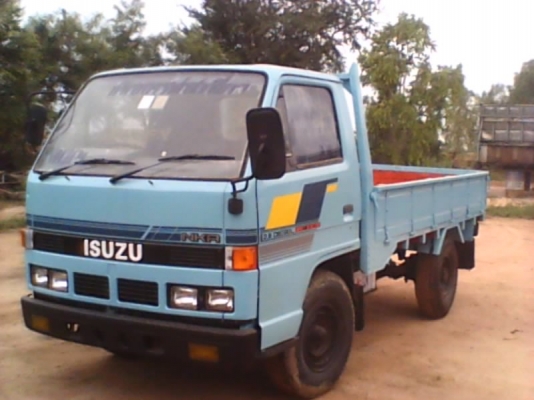 รถ  ISUZU   วางเครื่อง  88   แรง   รถเดิม  เครื่องดี  ครัชชีสวย