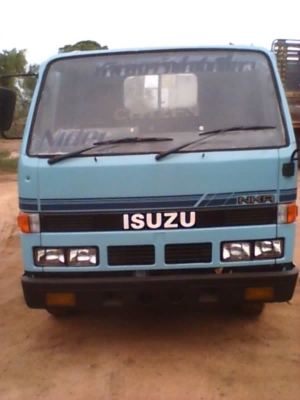 รถ  ISUZU   วางเครื่อง  88   แรง   รถเดิม  เครื่องดี  ครัชชีสวย
