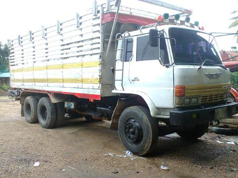 ขายรถบรรทุกสิบล้อดั๊มพ์ HINO sumo 227 เครื่องเดิม เกียร์เดิม เจ้าของออกป้ายแดงมา แผงข้างมิเนียม ทะเบียนพร้อม