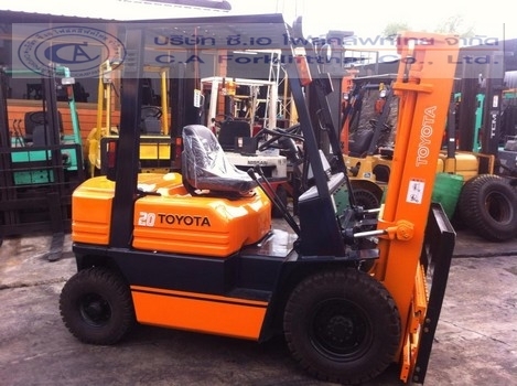 ขายรถ โฟล์คลิฟท์ TOYOTA รุ่น 5-FD20