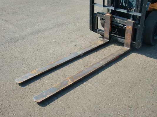 ขายฟอร์คลิฟต์ TOYOTA 7FG25 ( GASOLINE ) MT , เสา 3 M ,SIDE SHIP , งายาว 1.8 M  ขอบคุณมากครับคันที่ 2 จากพี่นพดล จ.อุตรดิษฐ์ สภาพพร้อมใช้งาน  เดิมแท้จากญี่ปุ่น   สีเดิมและตัวถังสภาพเดิมจากญี่ปุ่น