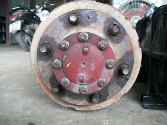 ขายเสื้อเพลาหลังยกชุด NPR 130 เทอร์โบครับเอาไปเลยครับ18000จัดให้