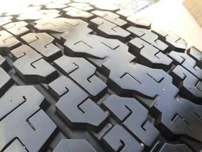 ขายยาง245/70/16 ปี 12/3แส้น+ปี11/1เส้น  BRIDEGSTON DUELER H/T   1 ชุด