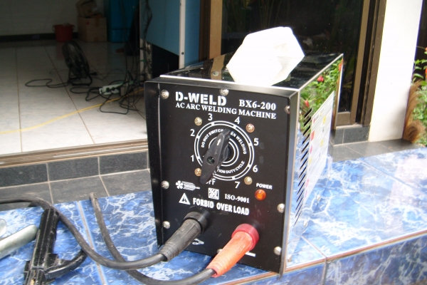 ขาย ตู้เชื่อมไฟฟ้า 200 เหมือนใหม่ ใช้ครั้งเดียว ครบชุด พร้อมกล่อง