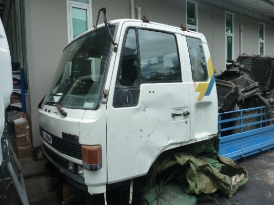 หัวเก๋ง ISUZU ROCKY D952