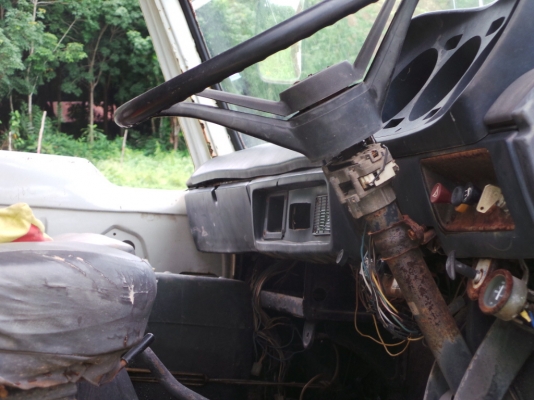 NISSAN DIESEL  10 ล้อท้ายเป็ด ไม่มีเล่มทะเบียน