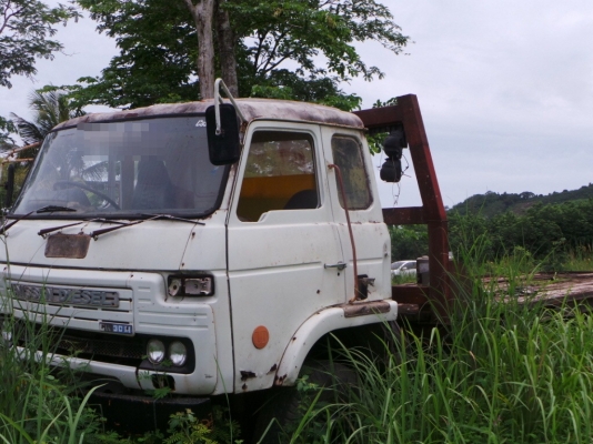 NISSAN DIESEL  10 ล้อท้ายเป็ด ไม่มีเล่มทะเบียน