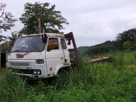 NISSAN DIESEL  10 ล้อท้ายเป็ด ไม่มีเล่มทะเบียน