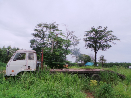 NISSAN DIESEL  10 ล้อท้ายเป็ด ไม่มีเล่มทะเบียน