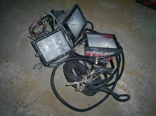 สปอตไลท์ 500 W สปอตไลท์ 500 W