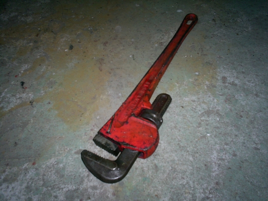 ประแจคอม้า ก้านเดียว 10", 14", 24"