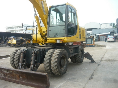 รถขุด Komatsu PW150-6 รถเก่านอก สภาพเดิมๆ เนี๊ยบไม่มีที่ติ รถขุด Komatsu PW150-6 รถเก่านอก สภาพเดิมๆ เนี๊ยบไม่มีที่ติ