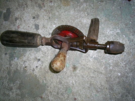 สว่านมือ (โบราณ)