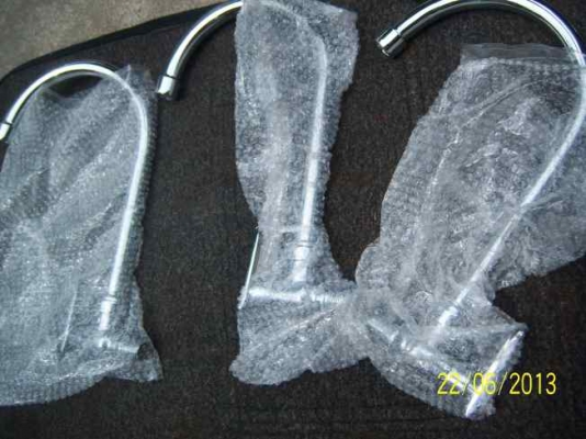 ขายก๊อกน้ำสแตนเลส คอยาว ติดผนัง ของใหม่นะ