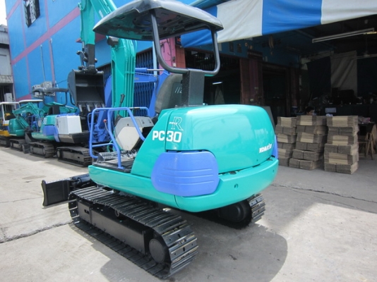 ขาย รถขุดเล็ก KOMATSU รุ่น PC30-7E- แทร็กเหล็ก มือสองญี่ปุ่น ขาย รถขุดเล็ก KOMATSU รุ่น PC30-7E- แทร็กเหล็ก มือสองญี่ปุ่น