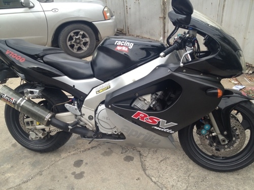 (ราคาร้อน) ขาย YAMAHA YZF 1000CC ราคาเพียง 70,000 (ราคาร้อน) ขาย YAMAHA YZF 1000CC ราคาเพียง 70,000