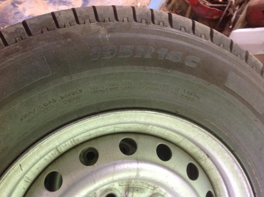 ขายยางสภาพดีพร้อมใช้