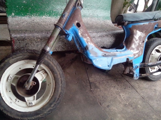 ขายโครงชาลี มีล้อ 4 ก้านให้ด้วย 5800 พร้อมส่ง ขายโครงชาลี มีล้อ 4 ก้านให้ด้วย 5800 พร้อมส่ง