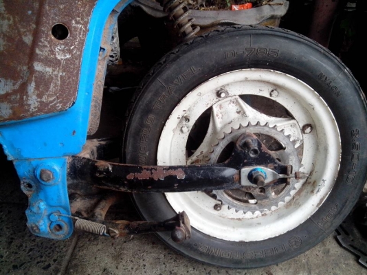 ขายโครงชาลี มีล้อ 4 ก้านให้ด้วย 5800 พร้อมส่ง ขายโครงชาลี มีล้อ 4 ก้านให้ด้วย 5800 พร้อมส่ง